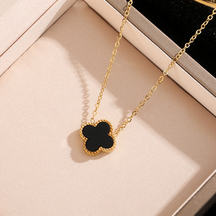 Light Luxury Explosive Lucky Four-leaf Clover Necklace Natural Fritillaria Malachite Pendant Color-free Diamond Titanium Steel Clavicle Chain
