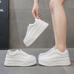 2024 Spring and Autumn TikTok Explosions Fashion All-match Platform Shoes Casual Sports Board Shoes Simple Height White Shoes