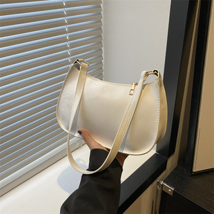 Cross-border Foreign Trade Underarm Bag Women's 2025 New Korean Style Shoulder Bag Simple Western Style Textive Commuter Fashion Handbag