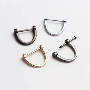 Spot Wholesale Source Factory Direct Selling Horseshoe Buckle Car Key Chain Pendant DIY Accessories Detachable D Buckle