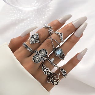 European and American fashion retro ring set a variety of hollow carved crown Lotus multi-finger ring a variety of styles