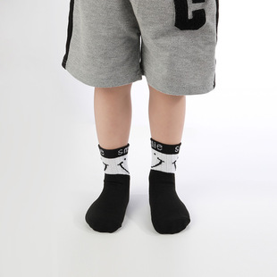 Children's socks Spring and Autumn Mid-calf socks cartoon smiley face autumn and winter boys' socks Boneless Children's mid-calf socks baby socks