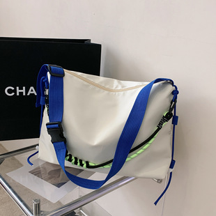 Large Capacity Women's Bag 2023 Spring New Fashionable Nylon Shoulder Crossbody Bag Tote Bag Simple Casual Bag