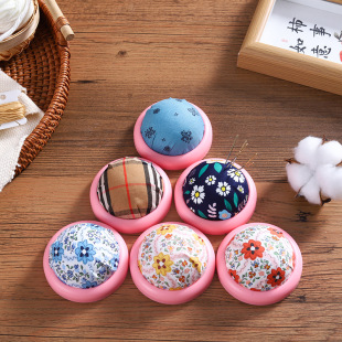 Factory direct and wind wood bottom needle insert diy needle binding bag fabric sewing tools accessories cross stitch needle dispenser