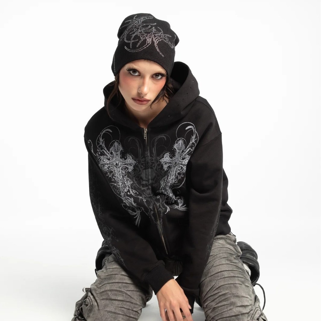 Unisex Dark Knit Hat with Rhinestones, New Winter Street Fashion Harajuku Style, Round Top, Cross-Border Apparel