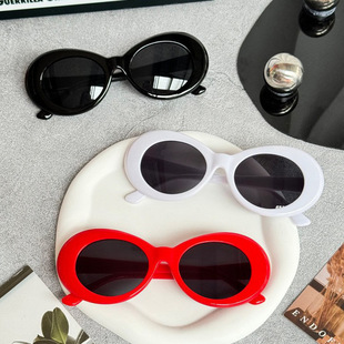 Children's fashion trend personalized street sunglasses boys and girls retro small oval sunglasses UV protection wholesale