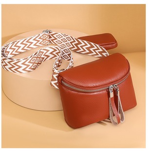 Spring New Design Top Layer Cowhide Fabric Crossbody Bag New Women's Bag Fashionable All-match Simple Shoulder Bag
