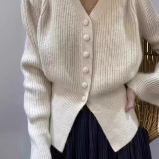 French V-neck Slim Solid Color Knitted Cardigan Jacket Women's Autumn New Fashion Casual Style All-match Short Sweater