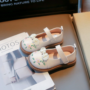 Girls' Antique Style with Chinese Clothing Shoes 2024 Spring and Autumn New Chinese Style Cute Flower Leather Shoes Chinese Style Princess Shoes Trendy