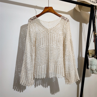 Hollow Knitted Blouse Women's Summer Outer Wear New Loose V-neck All-match Design Niche Long-sleeved Top Sun-protective Shirt