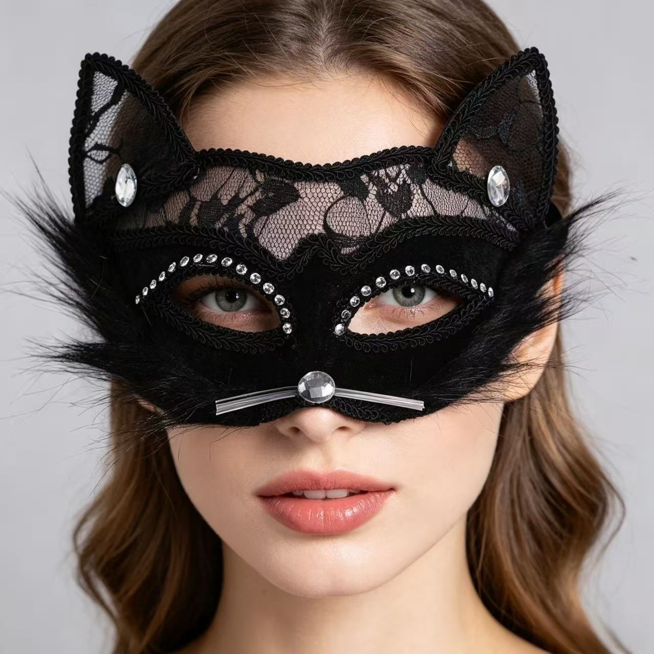 (in Stock) Halloween Half-Face Catwoman Mask, Masquerade Party Costume Props, Cross-Border Hot-Selling