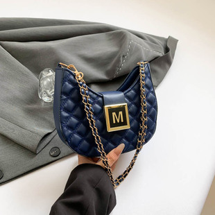 Trendy Retro Shoulder Hrescent Bag 2024 Autumn New Style Simple Western Style Niche Design Fashionable Chain Underarm Bag
