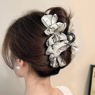 New Chinese Folded Fluffy Back of Head Calligraphy Bamboo Pattern Clip Large Grab Clip Women's Hair Shark Clip Accessories