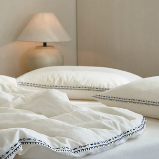 20% Linen Black and White Embroidered Japanese Bedding Simple Rustic Vintage White Embroidered Cotton Linen Four-piece Set