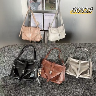 Retro Large Capacity Underarm Bag Women's 2024 New Fashionable Korean Style Tote Bag Casual Large Capacity Bag