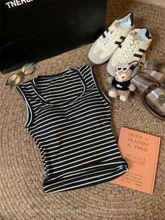 Autumn and Winter Velvet Versatile Striped Warm Vest Women's Fixed Cup One-piece Slim-fit Slimming Niche Sleeveless Top Cold-proof