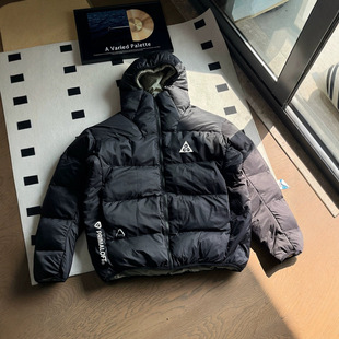 New Winter Couple's Bread Suit Short Hooded Down Jacket Super Soft Body-Fit Lightweight Down Jacket