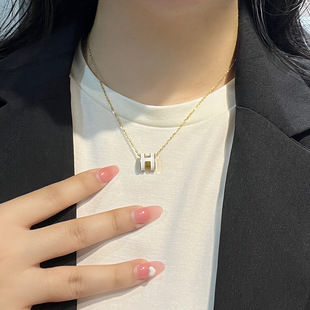 H letter titanium steel necklace for women 2024 New sweater chain light luxury niche design high-grade pendant clavicle chain