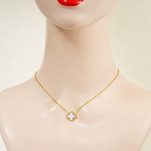 Four-leaf clavicle chain V-shaped versatile necklace double-sided 18K stainless steel light luxury niche gift for girlfriend