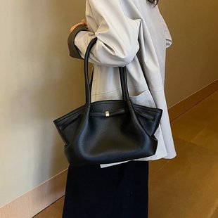 Commuter Large Capacity Bag Women's 2025 New Spring and Summer All-match Shoulder Underarm Bag Fashionable Simple Portable Tote Bag