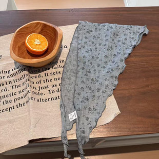 2025 New Floral Triangle Silk Scarf Women's Summer Fashion All-match Atmosphere Headwear Neck Ware Small Scarf