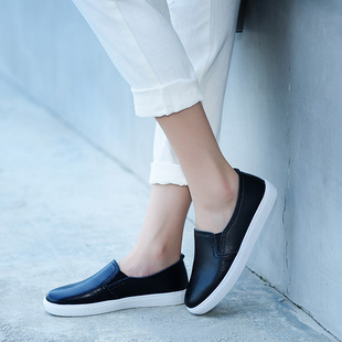 2023 Spring New Women's Flat women's shoes Korean casual leather board shoes loafers lightweight white shoes