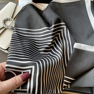 Nordic Style Simple Elegant Striped Small Square Scarf Spring and Autumn New South Korea Ins Small Silk Scarf Professional Retro Small Scarf
