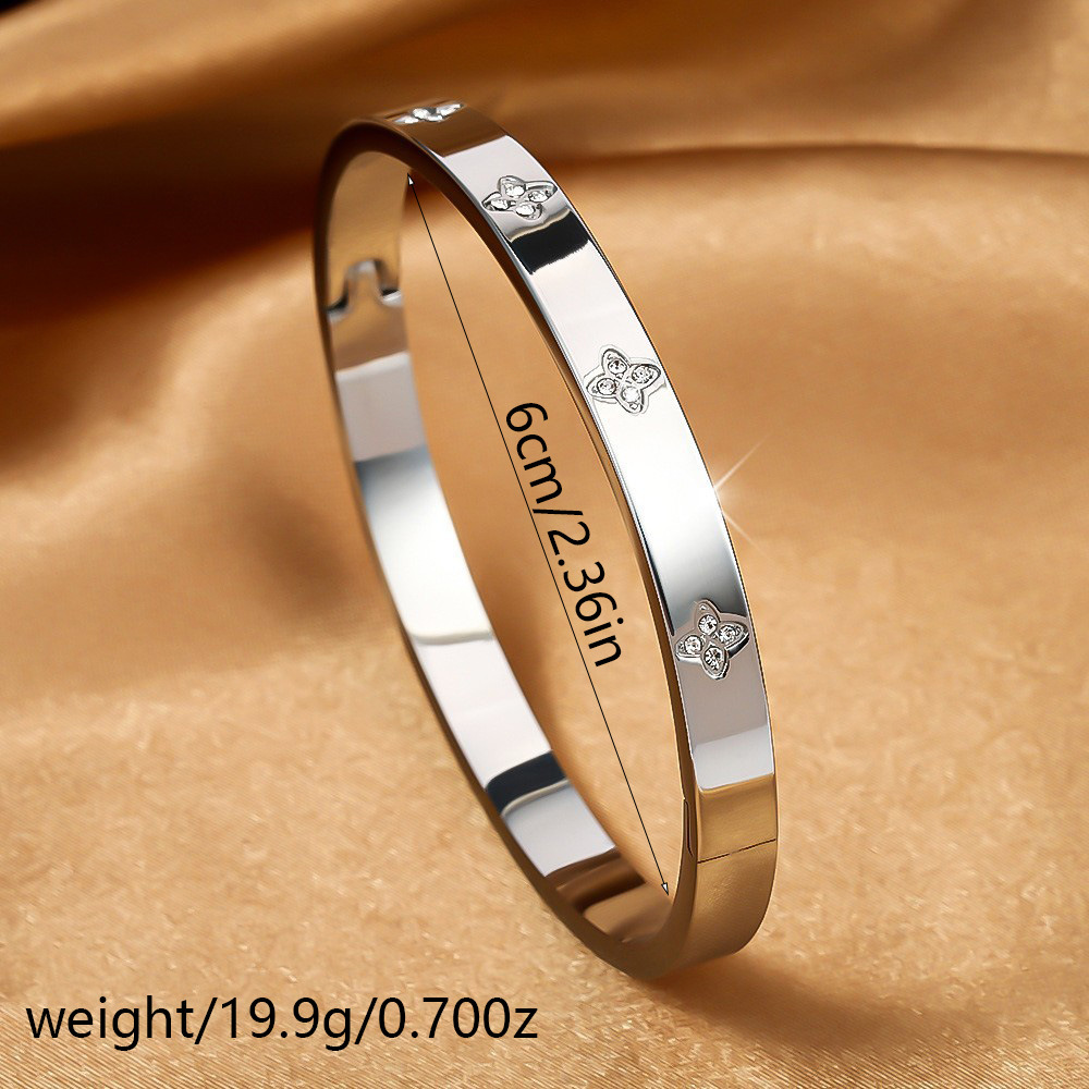 Popular in Europe and America, stainless steel bracelet is trendy, versatile, non-fading, with a high-end feel, inlaid with diamonds, stylish and simple titanium steel bracelet