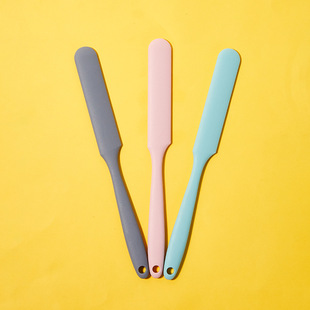 Silicone one long spatula cream mixing spatula long strip color butter scraping cake demoulding knife baking tool