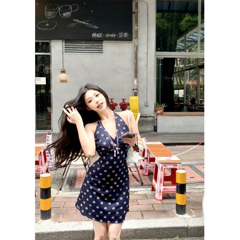 프렌치 스타일 블루 브이넥 허리 홀터넥 드레스 짧은 스커트 여성 여름 신작 해변 휴가 스타일 착용