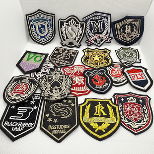 in stock Trend Shield Embroidered Cloth Sticker Campus College Style Gold Line Badge Patch Sticker Clothing Accessories Embroidered Seal