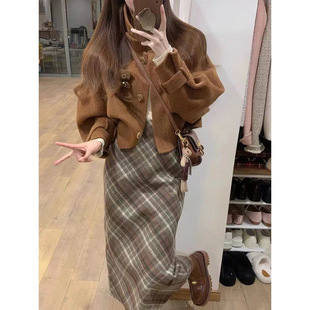 Retro Western Style Age-reducing Short Coat Women's Autumn and Winter New Wool Coat Short Coat Plaid Skirt suit