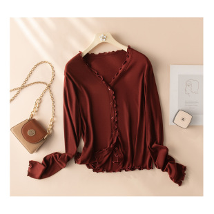 2025 Ханчжоу Four Seasons Qing Spring Summer Новый V-образный вырез Двухслойная планка из шелка Leisel Короткий кардиган Женская футболка дышащая