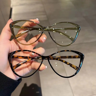 Cat's Eye Butterfly Glasses Women's Retro High-value Hot Girl's Presbyopic Glasses Anti-blue Light Flat Glasses