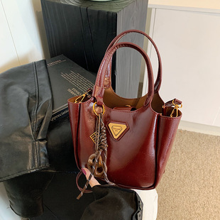 Vintage Bag Women's Large Capacity 2025 New Fashion Trendy All-match Shoulder Crossbody Bag Casual Portable Bucket Bag