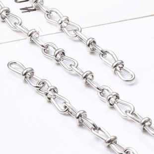 Personalized trendy women's bracelet titanium steel special-shaped handmade chain stainless steel 8-word chain non-fading chain DIY bracelet