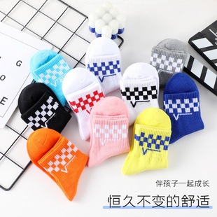 Children's Socks for Kidsren Aged 1-12 Years Old, Mid-Tube Trendyy and Fashionable Baby Large, Medium and Small Kidsren's Cotton Socks, Sports, Leisure and Versatile Wholesale
