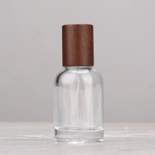 Perfume sub-bottling high-end portable 30ml laboratory glass spray bottle large capacity replacement empty bottle Walnut