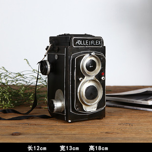 Old-fashioned retro nostalgic bracket camera camera retro model ornaments photography photography props window display