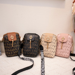 2023 Trendy Ladies Bags Fashion Casual Tassel Decorative Letter Shoulder Strap Printed Crossbody Phone Bag