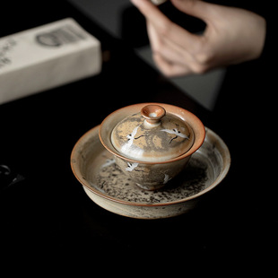 Чайная чашка Yi Po Cai становится чашей Ruihe Cup