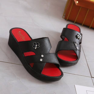 Home Indoor Sandals and Slippers Women's Outfit Trendy 2021 New Fashionable All-Match Mid-High Heel Thick Bottom Internet Celebrant Slippers