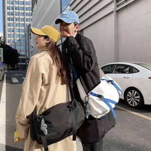Single shoulder bag fashion brand Japanese fashion Men's backpack large capacity Travel Messenger Bag Men's and women's fashion student conspicuous bag