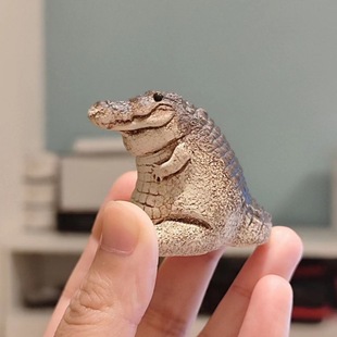 Cross-border Crocodile Ornaments Home Courtyard Decorations Mini Cute Courtyard Outdoor Ornaments Crocodile Design Decoration