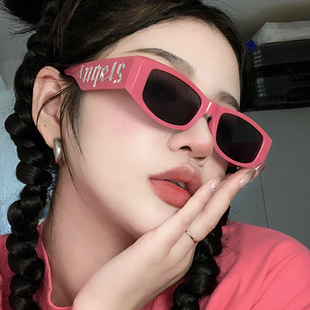 Internet celebrity TikTok same style Rose Red Letter sunglasses female personality wear match live Street shooting sunglasses plain face