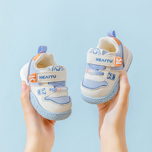 Новая модель 2025 baby baby кроссовки весенняя мультяшная детская мужская обувь противоскользящие сетка дышащая обувь оптом