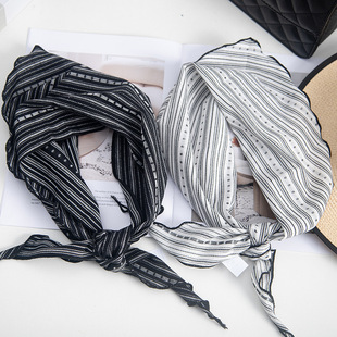 Cotton triangle scarf new striped art scarf women's spring all-match neck protection decorative scarf scarf small scarf wholesale