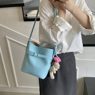Korean Style Colorful Bucket Bag 2025 Spring Niche Design Large Capacity Commuter Women's Bag Fashionable All-match Shoulder Crossbody Bag