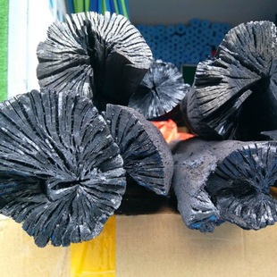 Cyclobalanopsis charcoal green steel charcoal peeled green bar charcoal chrysanthemum charcoal picnic barbecue charcoal camping charcoal outdoor barbecue stove