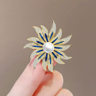 National Fashion Butterfly Pearl Flower Brooch Women's High-end Sense Exquisite Elegant Corsage Suit Jacket Accessories Pin